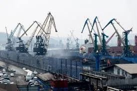 Rus mahkemesi bir Azerbaycan türkünün limanına el koydu