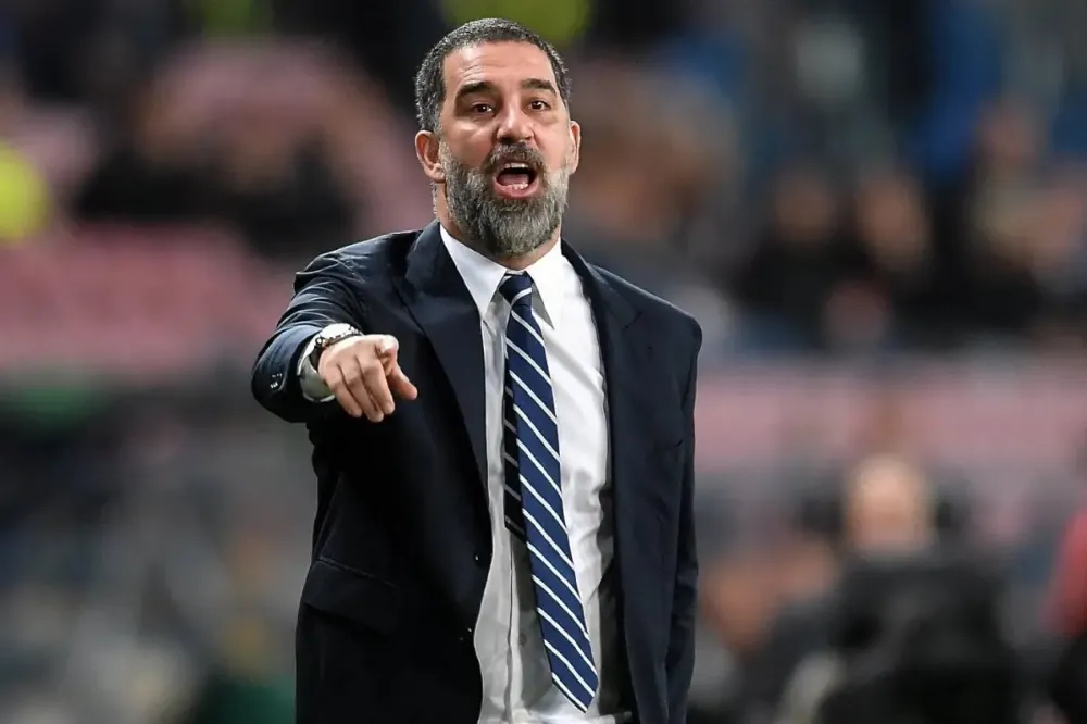 Arda Turanlı Shakhtar zirveye koşuyor: Dinamo Kiev’i 3-1 yendi