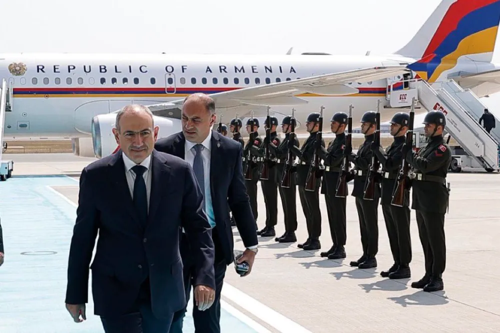 Paşinyan Türkiye’de: Yeni Bir Sayfa mı Açılıyor?